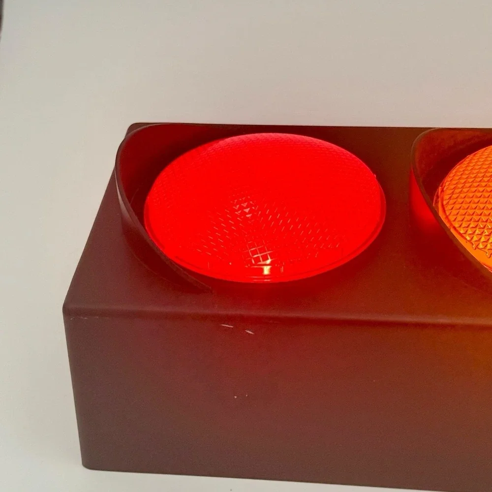 Vintage Lava World Traffic Light Lamp 1815 Retro Stoplight Man Cave Beer Bar